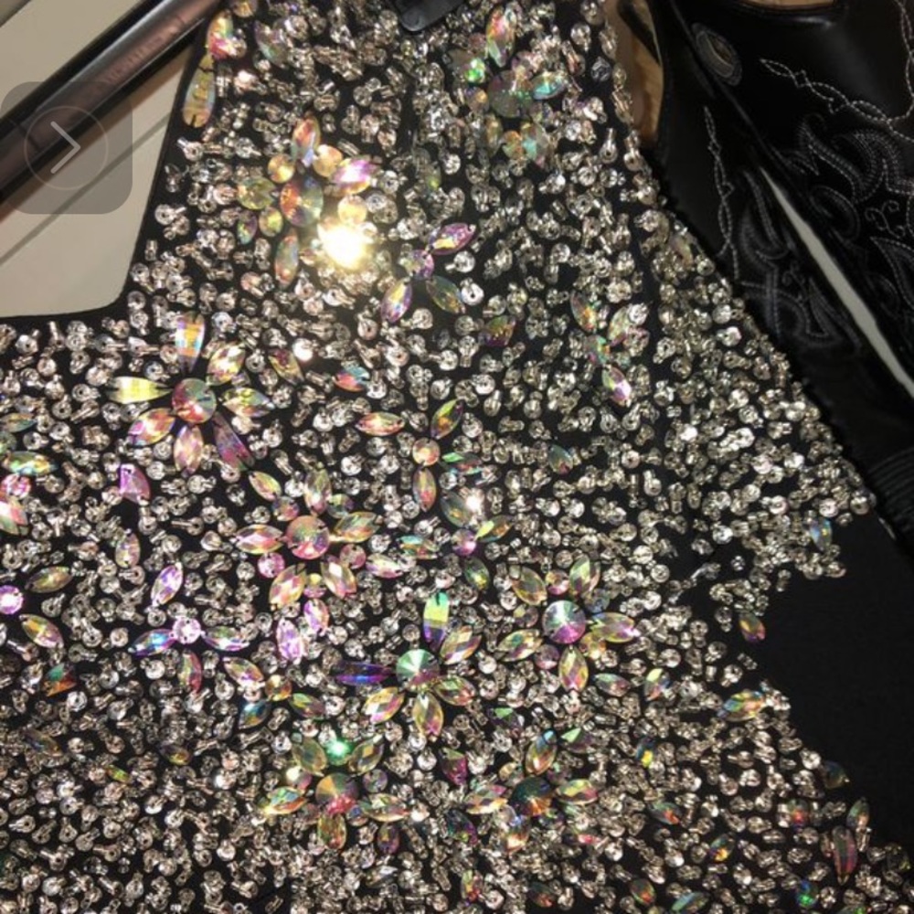 PROM DRESS - Picture 3 of 5